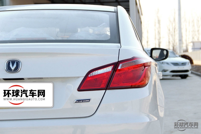 2015款 1.5T 自動運動豪華型