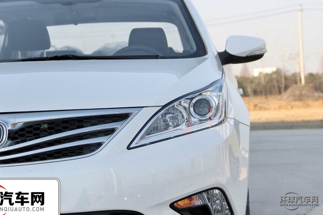 2015款 1.5T 自動運動豪華型