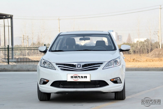 2015款 1.5T 自動運動豪華型