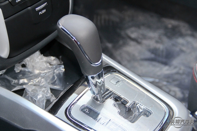 2015款 1.5T 自動運動尊貴型