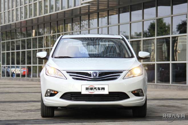 2015款 1.5T 自動(dòng)運(yùn)動(dòng)尊貴型