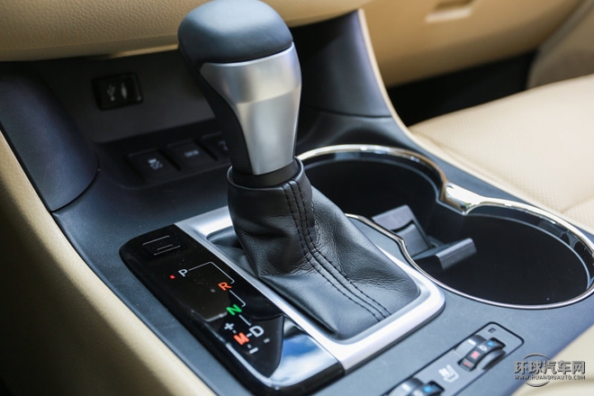 2015款 2.0T 四驅(qū)豪華導(dǎo)航版 7座