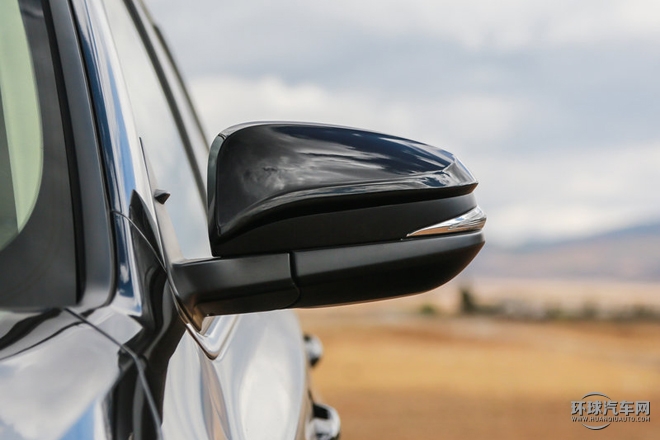 2015款 2.0T 四驅(qū)豪華導(dǎo)航版 7座