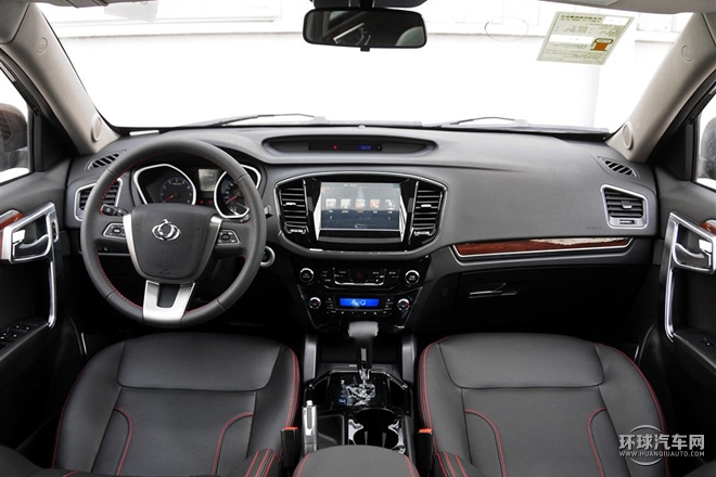 2015款 運動版 2.0L 自動豪華型