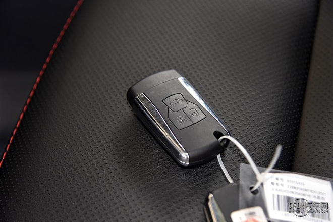 2015款 運動版 2.0L 自動尊貴型