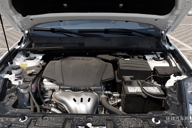 2015款 運(yùn)動版 2.0L 自動尊貴型