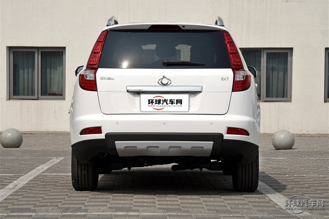 2015款 運(yùn)動(dòng)版 2.0L 自動(dòng)尊貴型