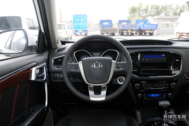 2015款 運動版 2.0L 自動尊享型