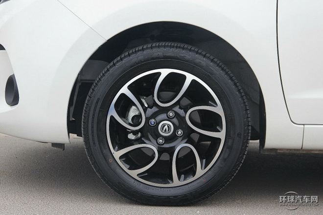 2015款 1.4L 手動舒適型