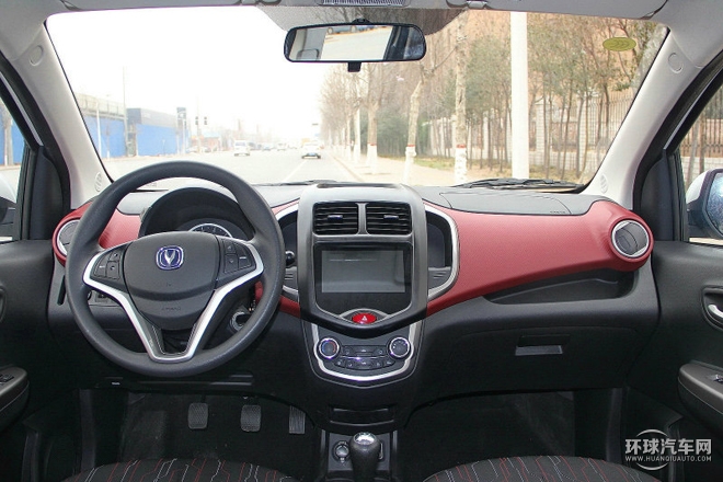 2015款 1.4L 手動舒適型