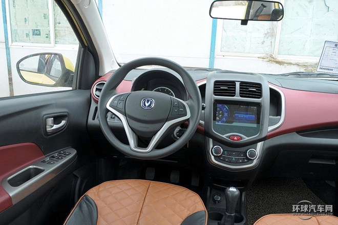 2015款 1.4L 手動天窗版