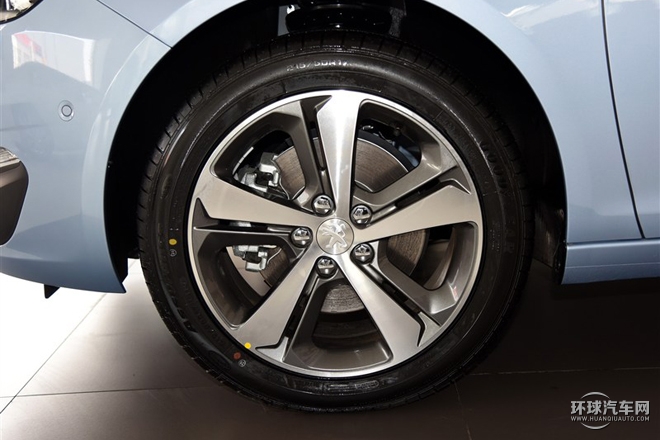 2015款 1.6T 自動勁馳版