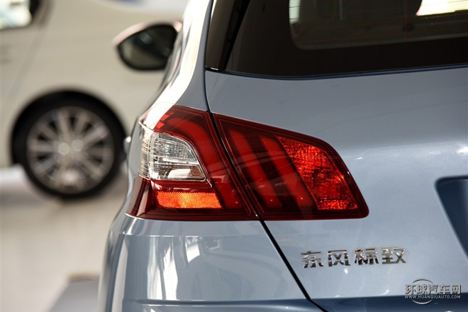 2015款 1.6T 自動勁馳版