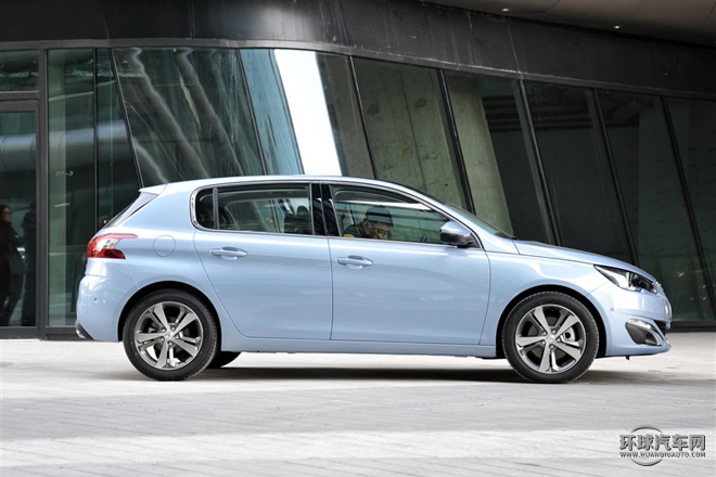 2015款 1.6T 自動勁馳版