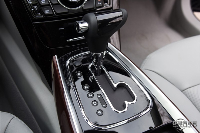 2015款 1.8T 豪華型