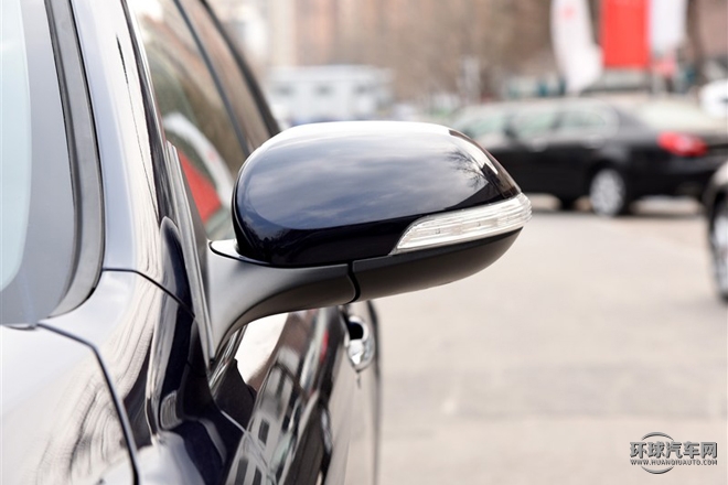 2015款 1.8T 豪華型