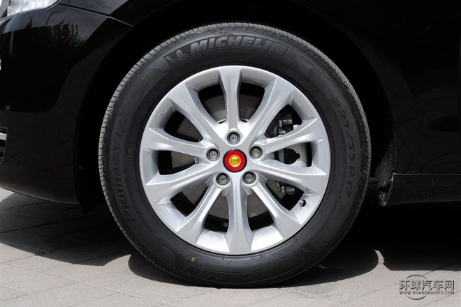 2015款 2.0T 尊貴型