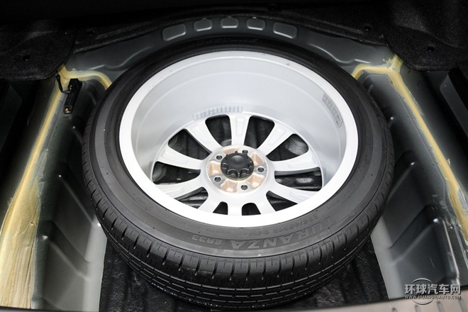 2015款 3.0L 尊貴型