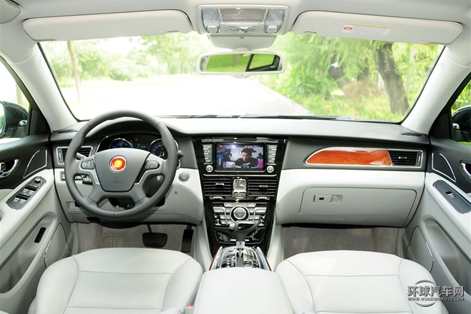 2015款 3.0L 尊貴型