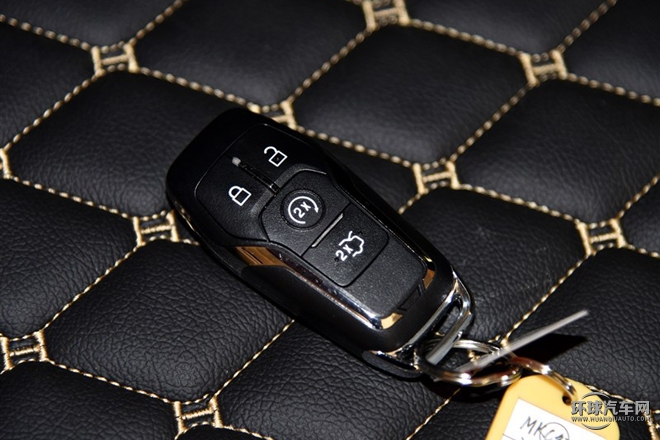 2015款 2.0T 四驅(qū)總統(tǒng)系列