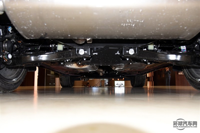 2015款 2.0T 四驅總統系列