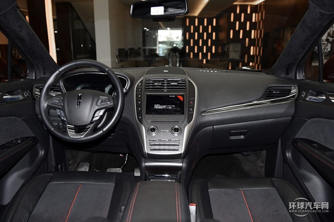 2015款 2.0T 四驅總統系列