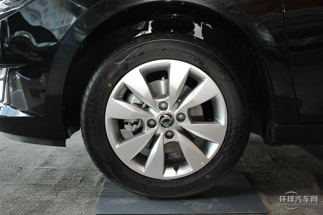 2015款 1.6L 手動新享型