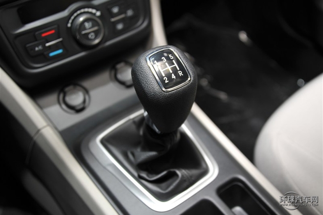 2015款 1.6L 手動新享型