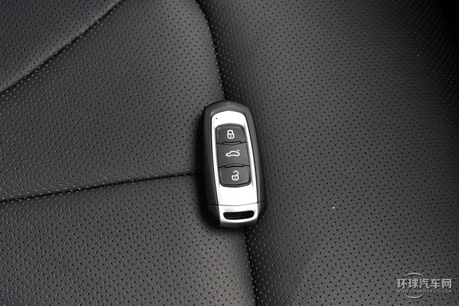 2015款 1.8T 豪華型