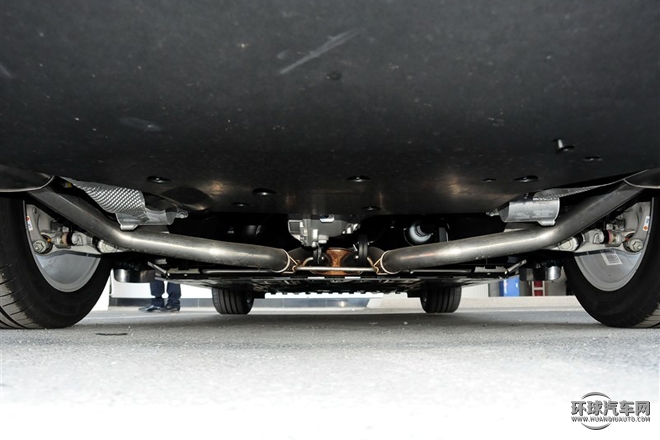 2015款 XJL 2.0T 兩驅典雅商務版