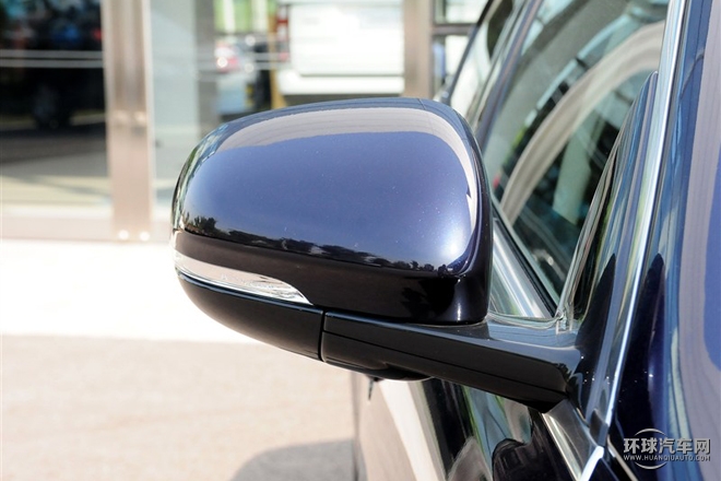 2015款 XJL 2.0T 兩驅典雅商務版