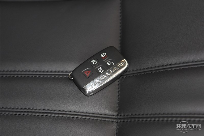 2015款 XJL 2.0T 兩驅全景商務版