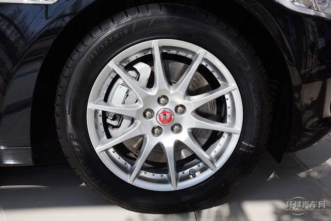 2015款 XJL 2.0T 兩驅全景商務版