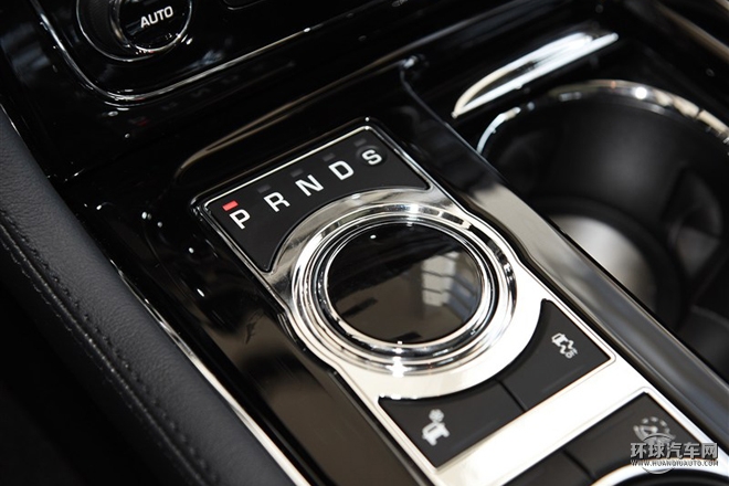 2015款 XJL 2.0T 兩驅(qū)全景商務(wù)版