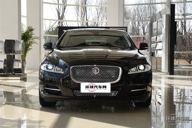2015款 XJL 2.0T 兩驅全景商務版