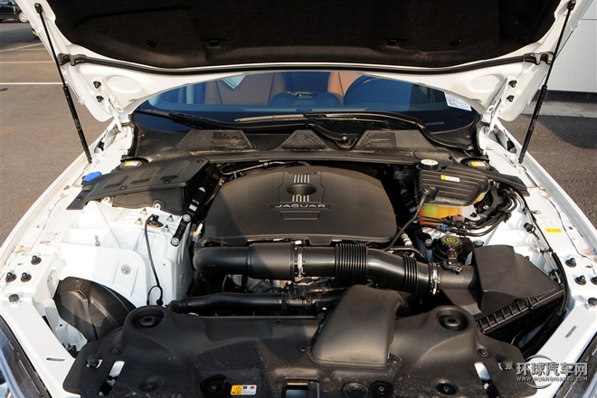 2015款 XJL 2.0T 兩驅尊享商務版