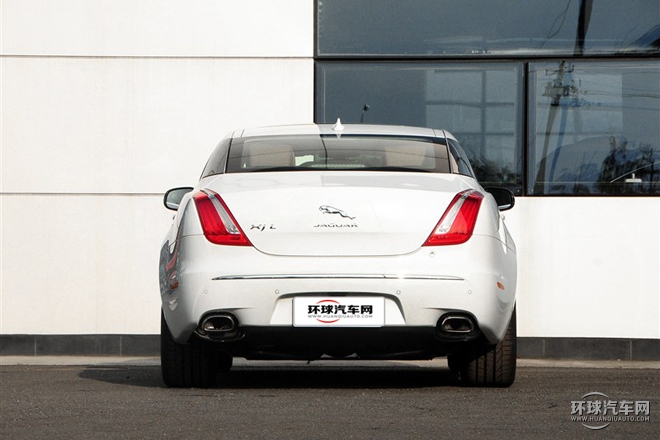 2015款 XJL 2.0T 兩驅尊享商務版