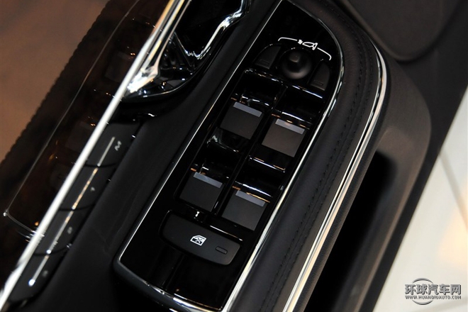 2015款 XJL 3.0 SC 兩驅全景商務版