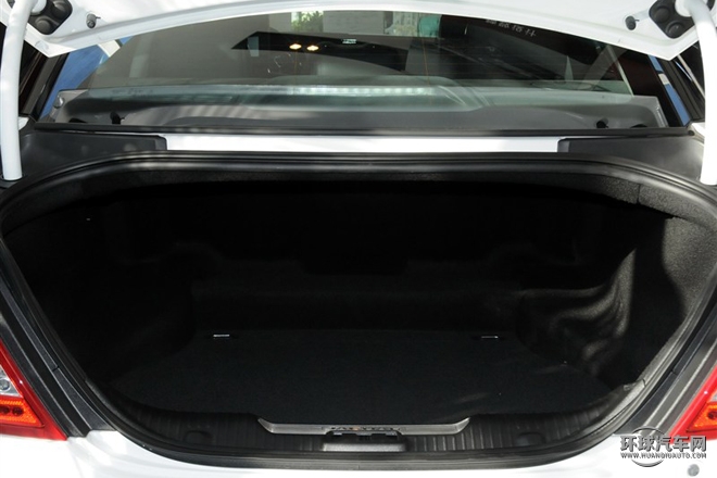 2015款 XJL 3.0 SC 兩驅(qū)全景商務版