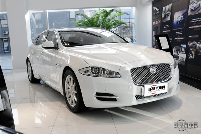 2015款 XJL 3.0 SC 兩驅全景商務版