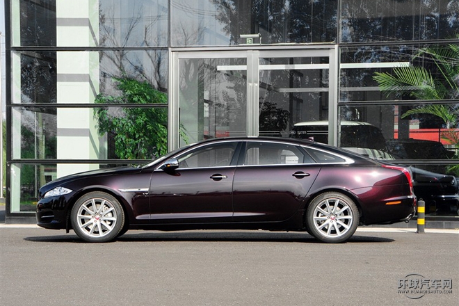 2015款 XJL 3.0 SC 四驅全景商務版