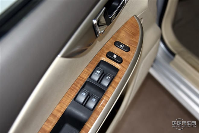 2015款 1.5L 手動經(jīng)典型