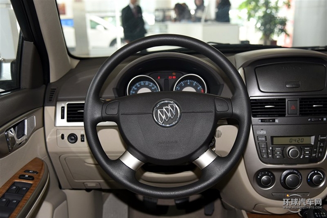 2015款 1.5L 手動經(jīng)典型