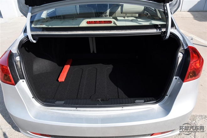 2015款 1.5L 自動經典型