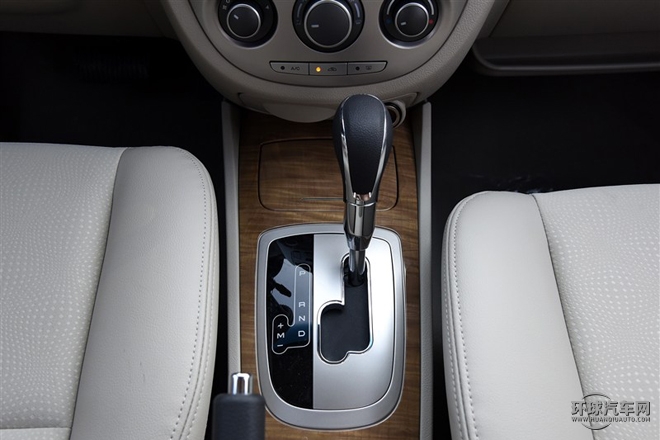 2015款 1.5L 自動經典型