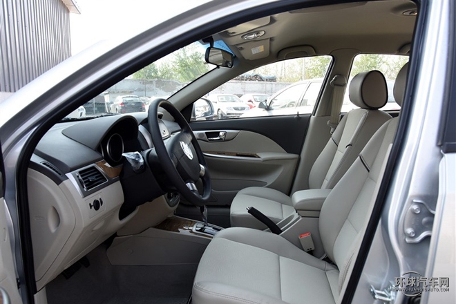 2015款 1.5L 自動經典型