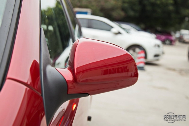 2015款 1.5L 自動尊享型