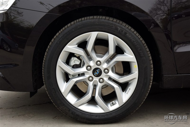 2015款 禮賓限量版 1.8T 尊享型