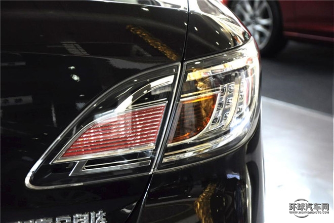 2015款 2.0L 自動精英版