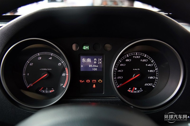 2015款 2.4L 手動(dòng)遠(yuǎn)行版